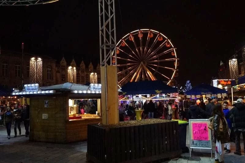 Mercados navideños de Bélgica, Mercado navidad de Lieja, noria