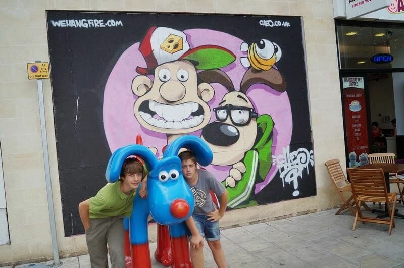 gromit azul y rojo