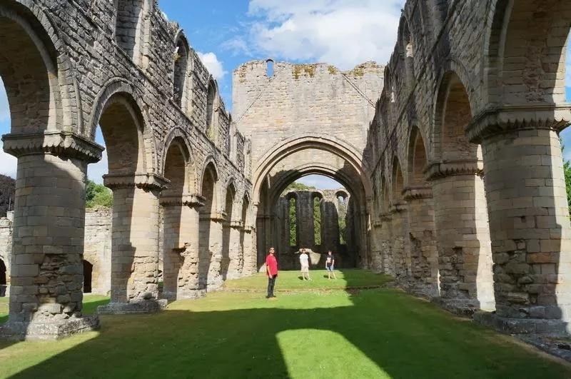 abadia Buildwas, abadia cisterciense, abadia inglesa, ruinas inglesas, Heritage, english heritage
