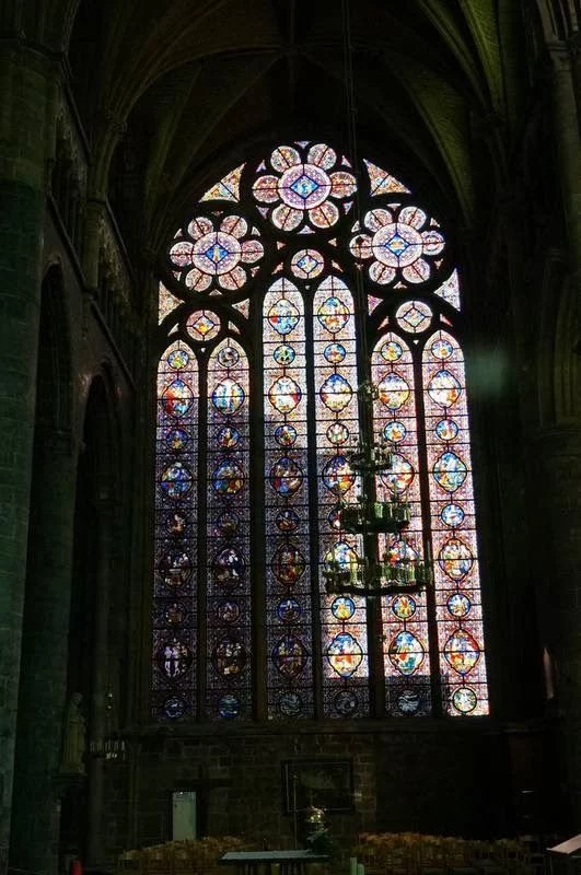 la Collégiale Notre-Dame o Colegiata de Dinant
