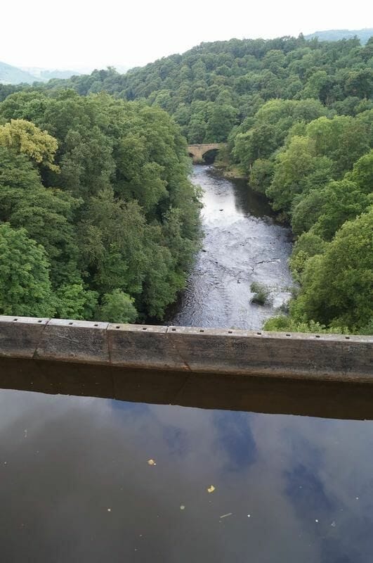 río debajo del acueducto de Pontcysyllte