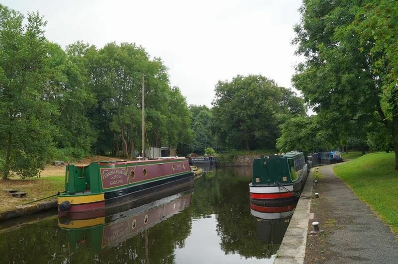 acueducto de Pontcysyllte barcas paradas
