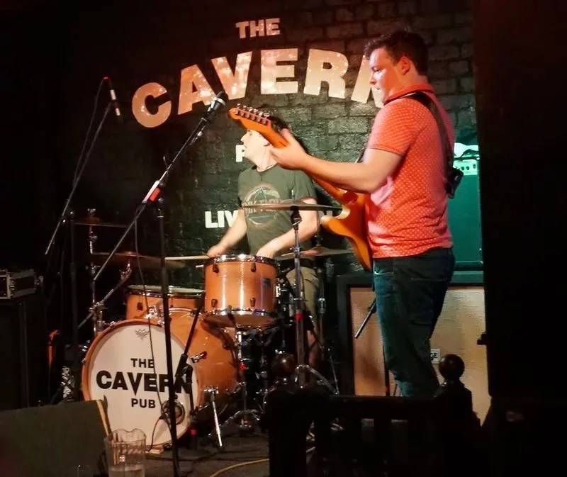 escenario The Cavern concierto
