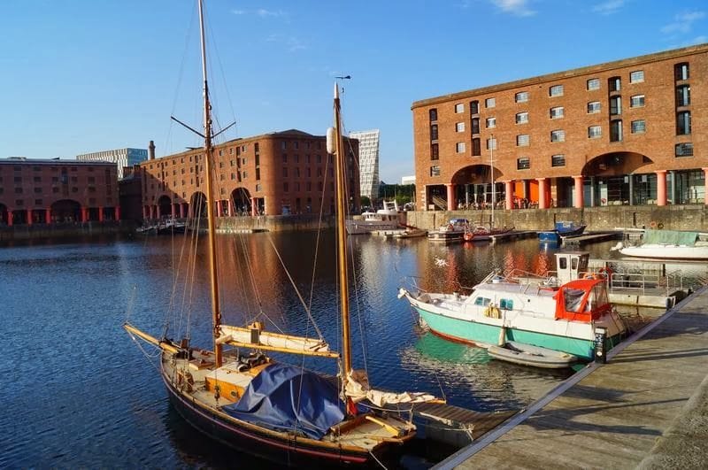 docks Albert Dock liverpool