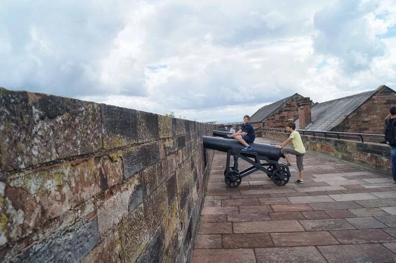 castillo de Carlisle, muro de adriano, castillos normandos, english heritage