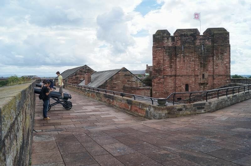 castillo de Carlisle, muro de adriano, castillos normandos, english heritage