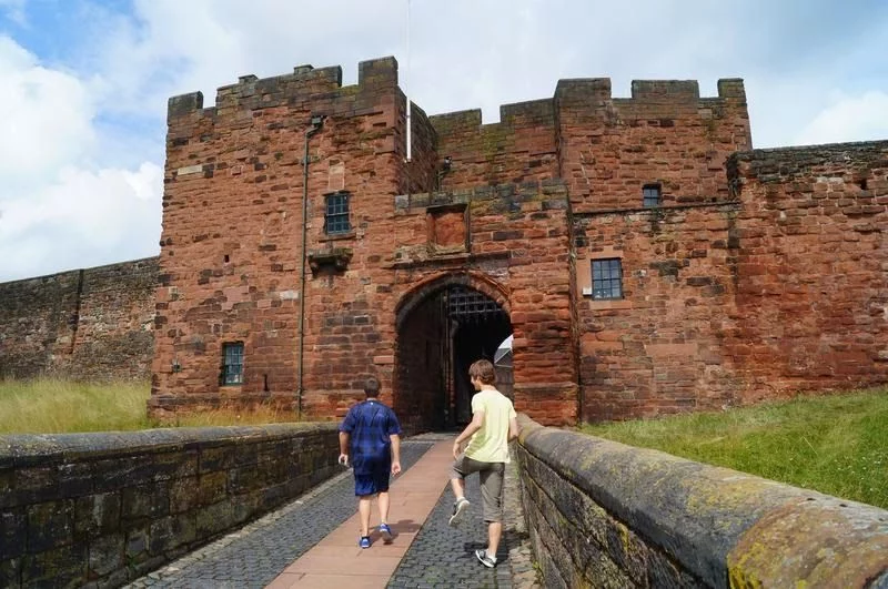 castillo de Carlisle, muro de adriano, castillos normandos, english heritage