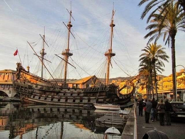 barcos puerto Qué ver en Génova en un día