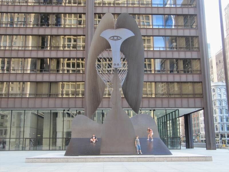 plaza Dealey picasso