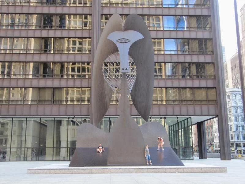 plaza Dealey picasso