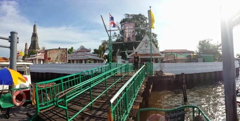 Wat Arun puerto