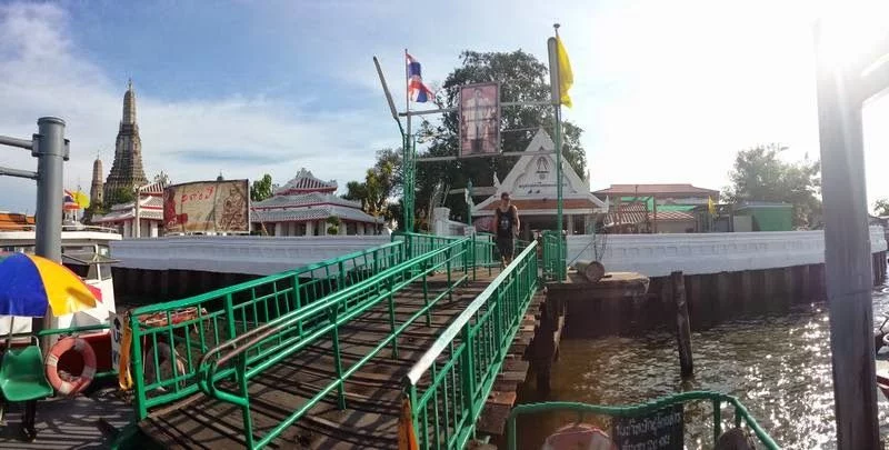 Wat Arun puerto