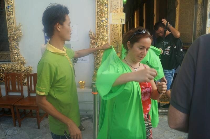 ropa para entrar Wat Pho Bangkok