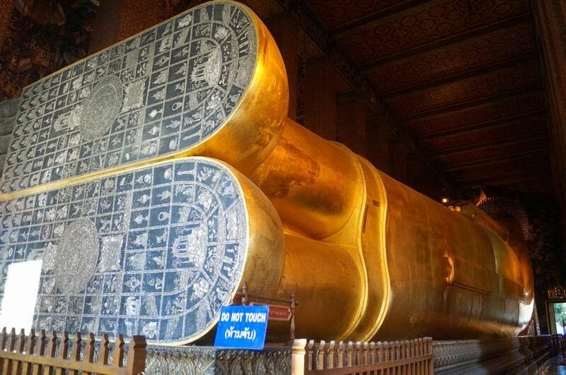 Wat Pho templo buda reclinado 