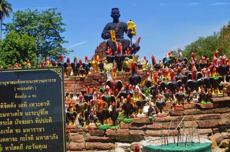 Wat Thammikarat gallos