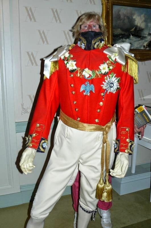 traje de kensington palace