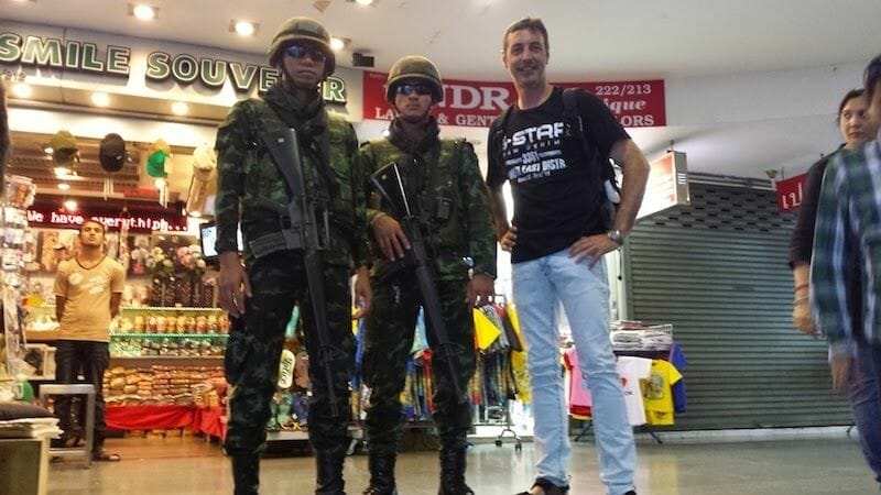 militares Baiyoke Tower Bangkok en golpe de estado tailandia