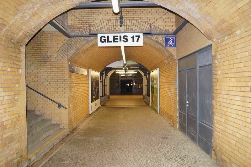 gleis 17