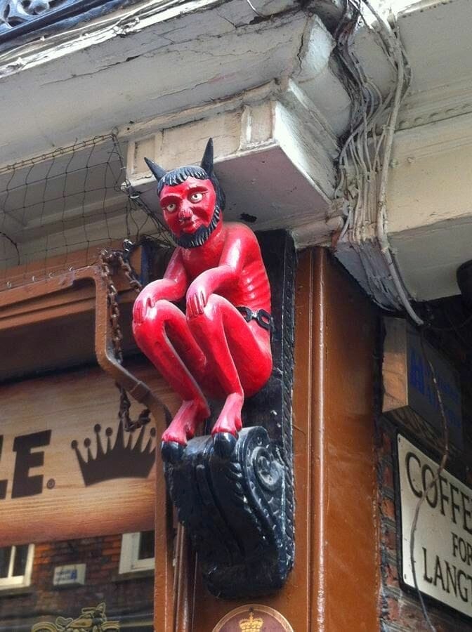 Qué ver en York diablo rojo de Stonegate