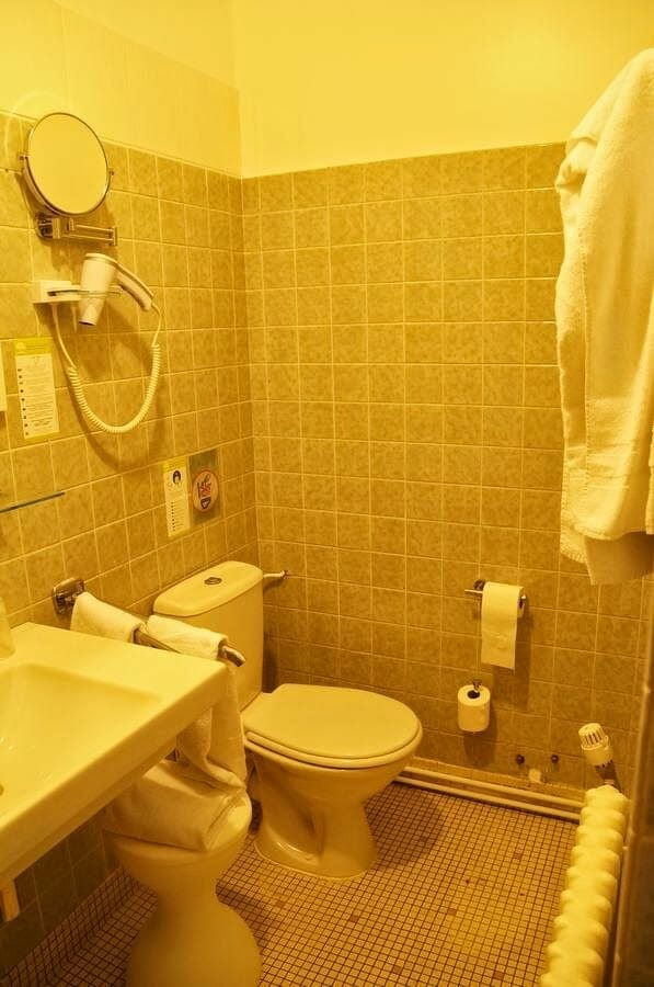 hotel Montaulbain baños