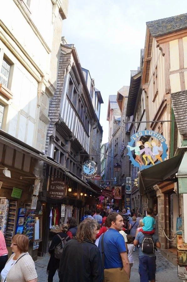 calles en Mont Saint Michel