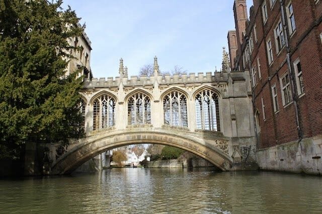 St John College, puente suspiros