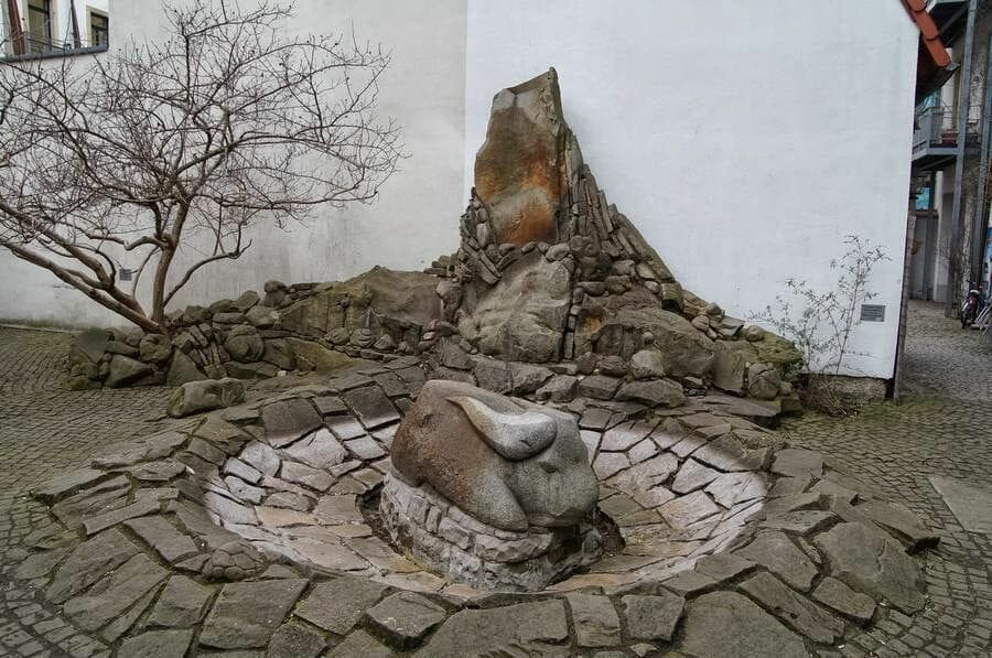 Patio de las Metamorfosis