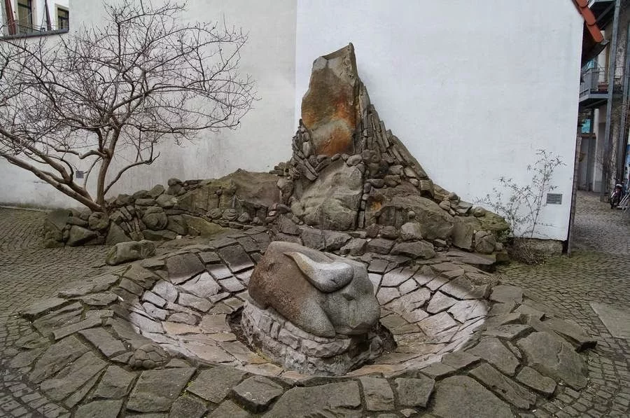 Patio de las Metamorfosis