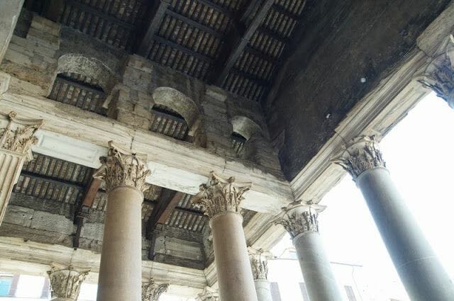pórtico del Panteón de Roma