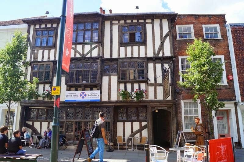 casas Canterbury