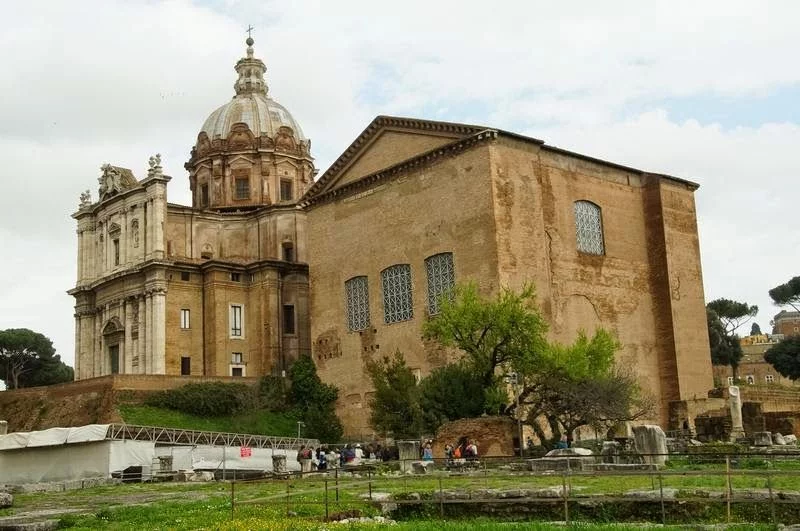 curia romana visitar foro romano