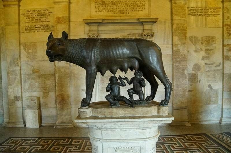 la loba de los museos capitolinos