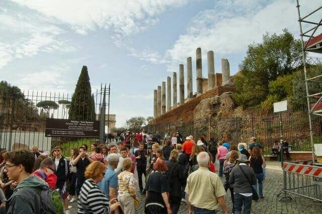 entrada foro por arco tito