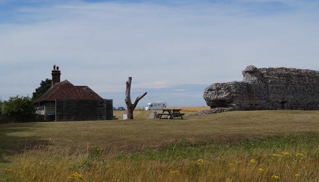 parking RICHBOROUGH ROMAN FORT
