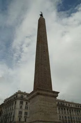 Bus turístico Roma, obelisco
