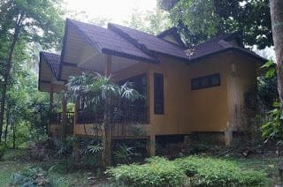 hotel Tonsai bay resort.