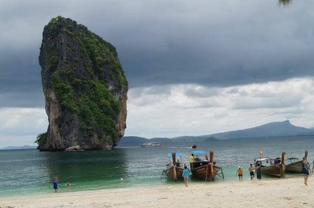 Poda Island roca