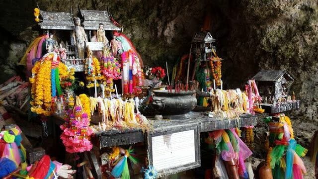 Phra Nang cave beach