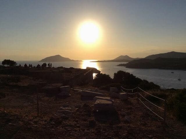 atardecer en cabo Sunion