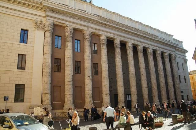 Templo de Adriano