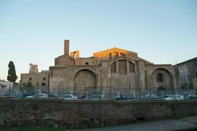Termas de Constantino y Santa Maria de Angeli.