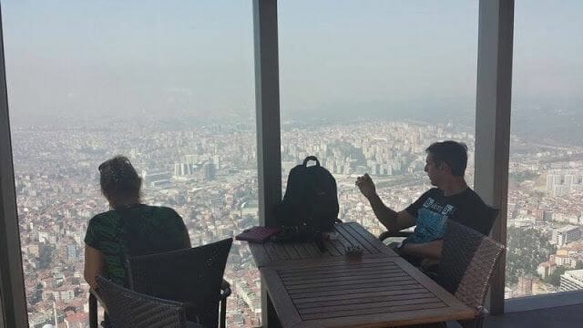 El mirador de la Torre Sapphire