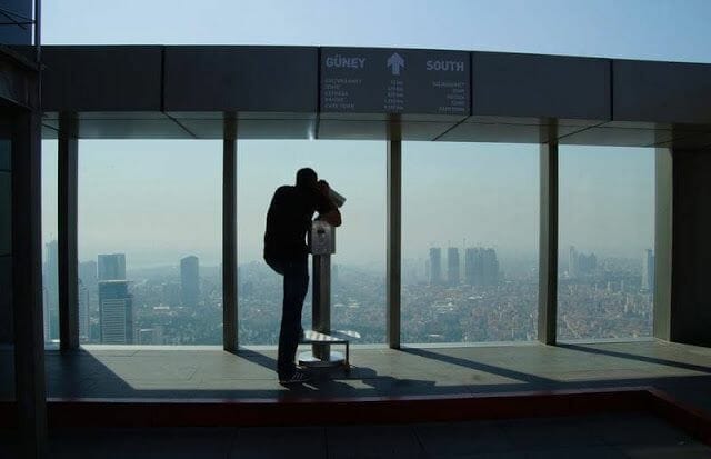 El mirador de la Torre Sapphire