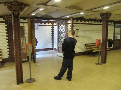 inspector metro Budapest - transporte público de Budapest