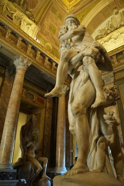 Eneas y Anquises de Bernini  (Galleria Borghese)