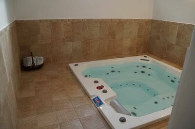 jacuzzi