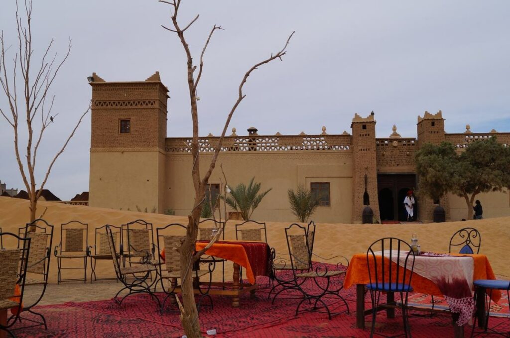hotel en duna de merzouga