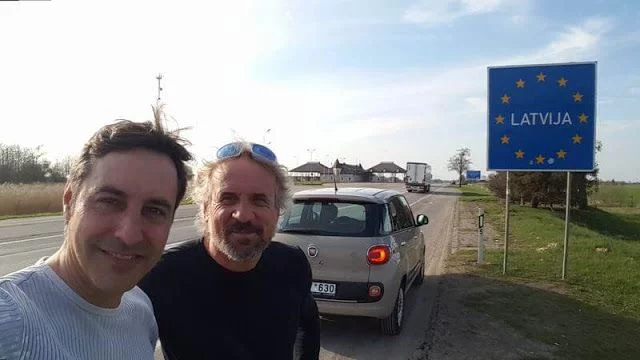 Frontera Letonia - viaje a las capitales bálticas
