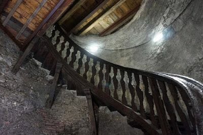torre de la iglesia de San Nicolás de Praga