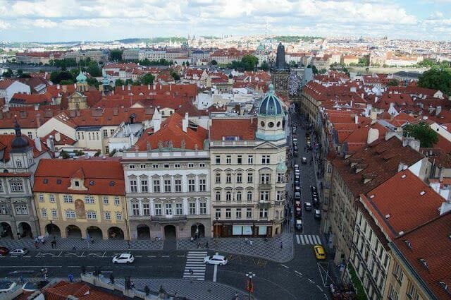 vistas torre de la iglesia de san Nicolás Praga